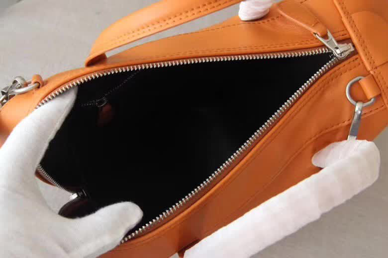 BALENCIAG巴黎世家 Balenciaga TRIANGLE DUFFLE L 三角包小號  BL1259